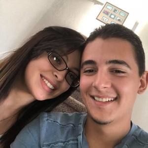 Meet your Posher, Alejandra